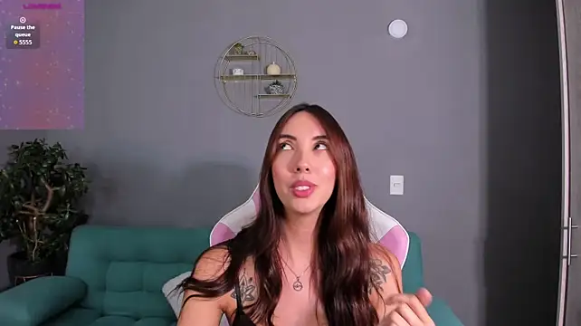 AnaisNin - Full naked + Fingering pussy