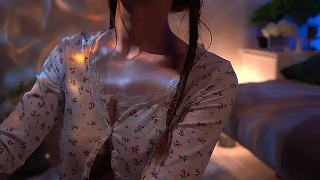 Hi_my_name_is - Take off my top