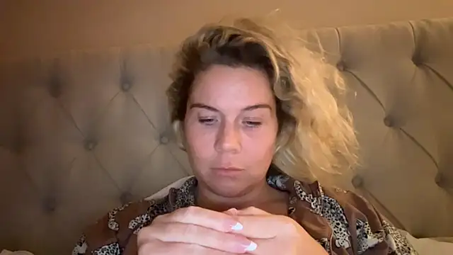 Erincheshire - LT GETS SNAP + SEX TAPE