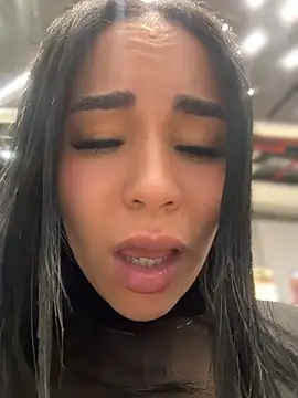 Naatalia - Play risky in public