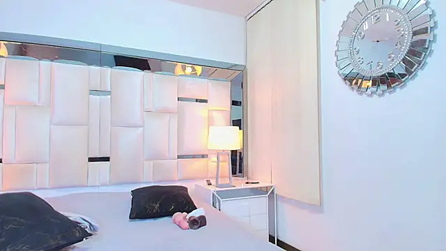Queenass1 - RIDE UR COCK