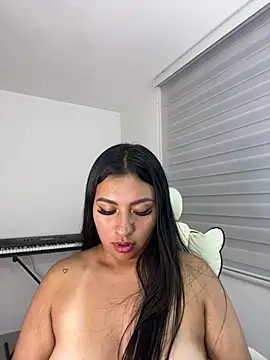 Issa_Santana - FINGERING PUSSY