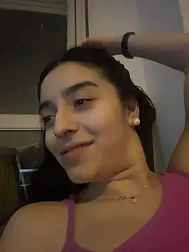 Belle_Lea - RUBBING MY PUSSY IN SECRET