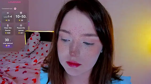 Lexxxxxxi - big dildo in pussy