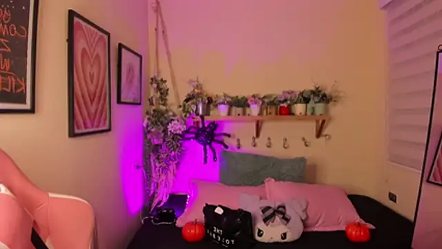 _kyliee - Masturbation with a dildo and oil.💧