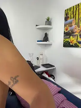 Spa-Girls - SQUIRT IN YOUR FACE