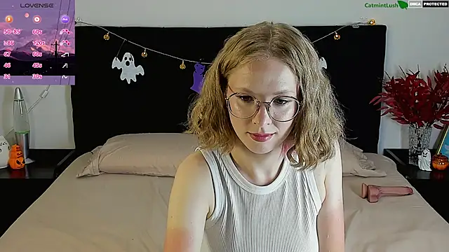 CatmintLush - Get naked