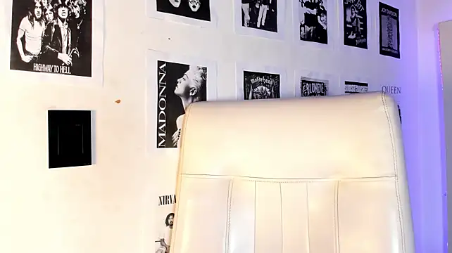 Adhalee_js - 1 FINGER IN ASS