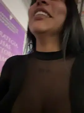 Naatalia - Horny in malll