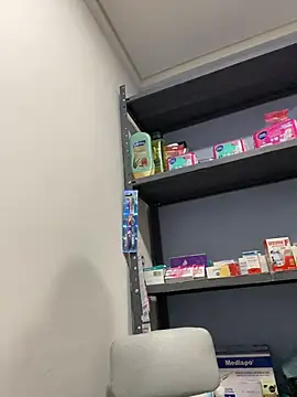 Chloefixxx - show us that pussy mm