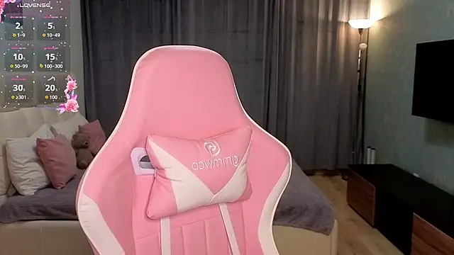 Lilymoore69 - turn around and tease you with my back