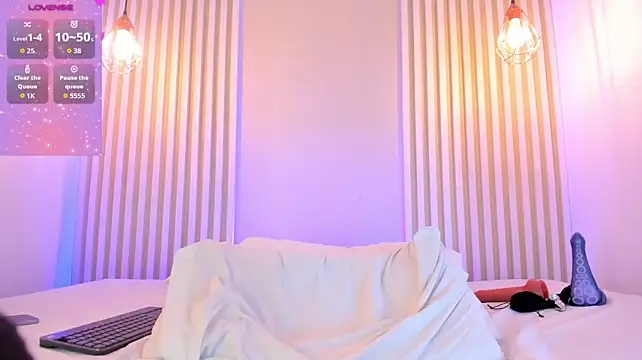 Ariiablake_ - show boobs and lick