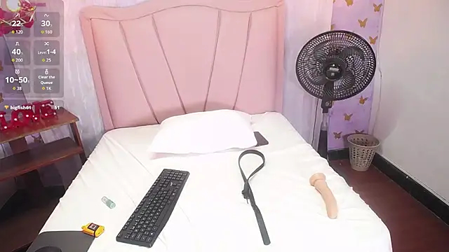 Laineystone - Ride front dildo+oil ass 😈🍑😈🍑