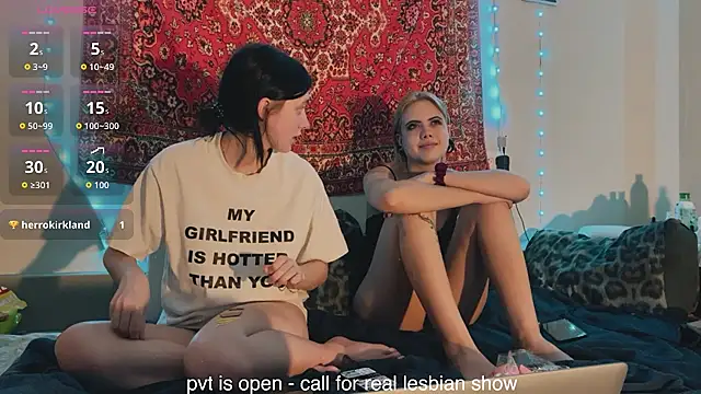 Catherine19Hunt - suck dildo both