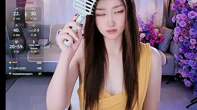 Sweet_Ting - 穿套比基尼展示身材