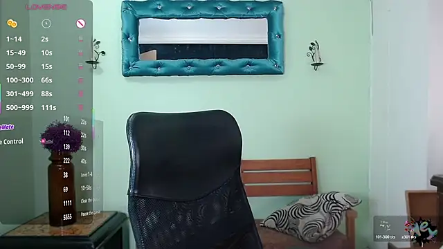 NicoleSantana - ridge ass