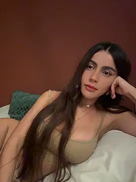Maeve_mackey - Toplesss
