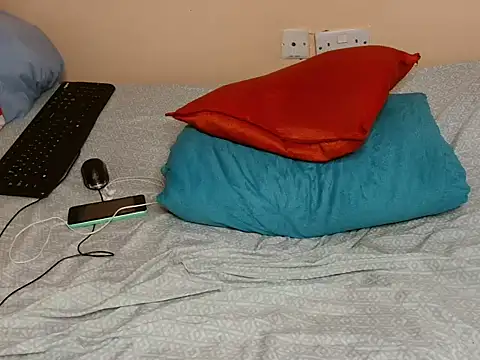 Maya_nyla