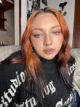 Zaiky_Noiry - Show boobs, pinching nipples, Oil them