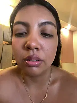 Nicole_fisherr - Saliva on your beautiful tits😍✨