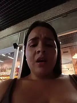 Julieth_hot-69 - My friend gropes my breasts in public 😈