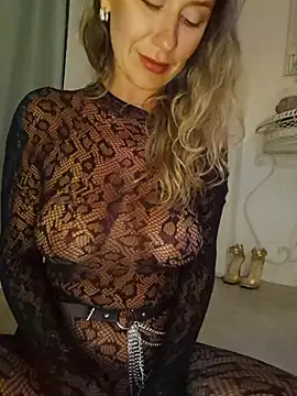 CelynaRoss - Squirt