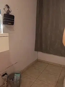 Tiffany_Johnson1 - Suck titis