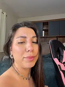Carolini09 - Plug no cuzinho