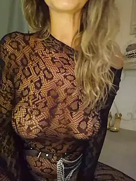 CelynaRoss - Squirt