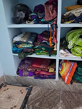 MeeraCouple - Kachumbr pussing my pussy