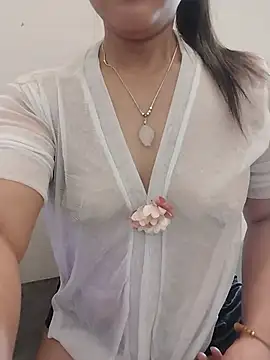 Kelly-sex69 - Let's go shopping together.