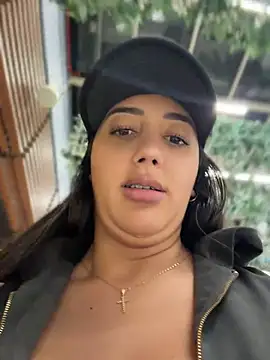 Hannahoff - SHOW BIG BOOBS IN PUBLIC
