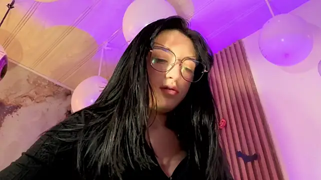 MAHYRA_TAY