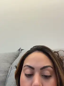 LariiHotWife - Chupar o pau do corninho 🔥