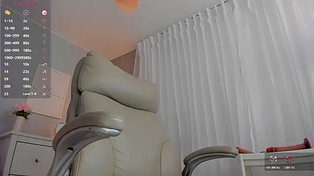 Ami_sweet18 - RIDE A BIG COCK AND MY PUSSY