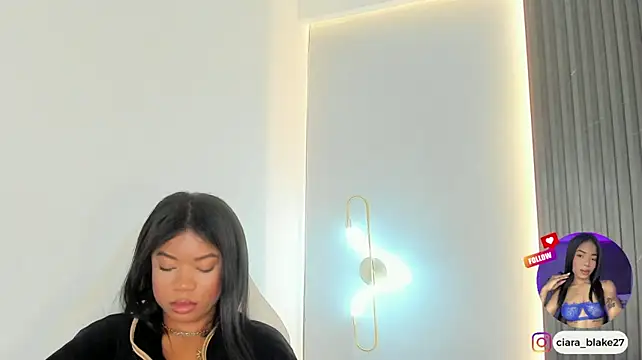 Ciara_blake - 🔥Finger my sweet pussy