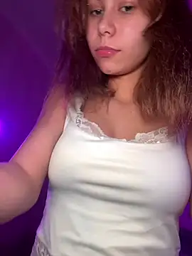 MilkKiss - flash my bra