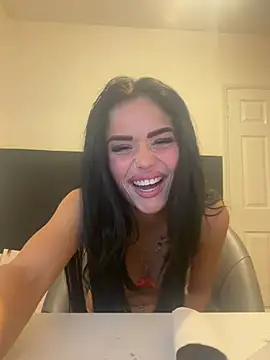 FlirtyFoxyxx