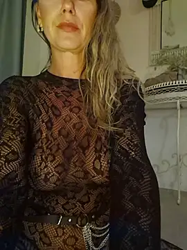 CelynaRoss - Squirt