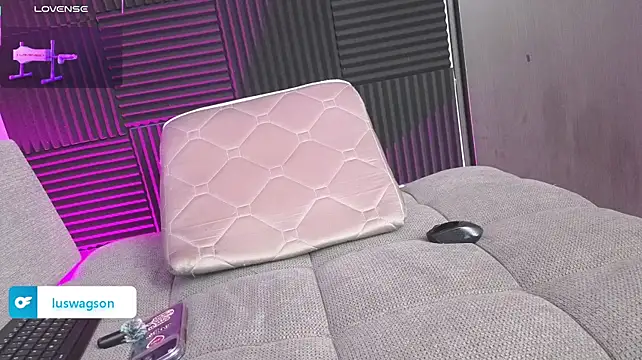 LuckySwagson - Lush in ass!Goal: Spread ass