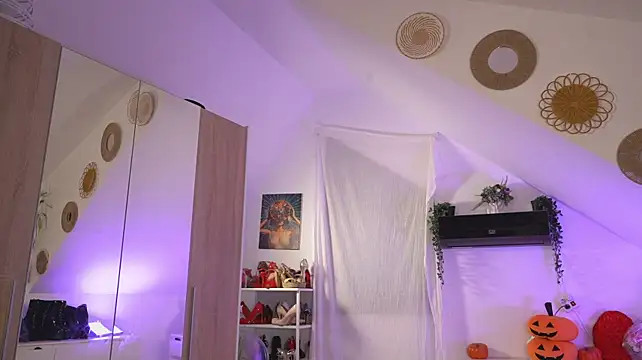 Amaliamour - Naked is always better