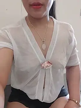 Kelly-sex69 - Let's go shopping together.