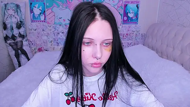 SugarBunny18 - doggy without panties