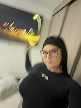GabyMejiaa - flash boobs