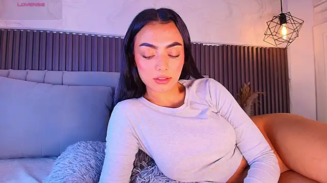 SHANONCLARK - play with pussy close