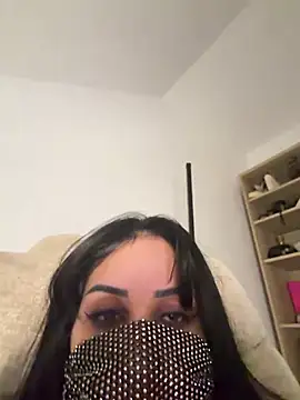 Queen-chamss - 1finger & play pussy