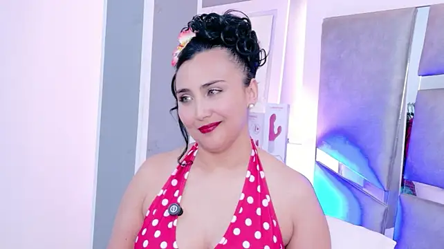 Evangeline_Taylorr - SENSUAL DANCE + TOPLESS + OFF PANTIES