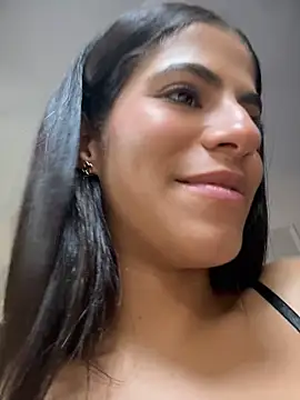 Itsarabella - Show Tits