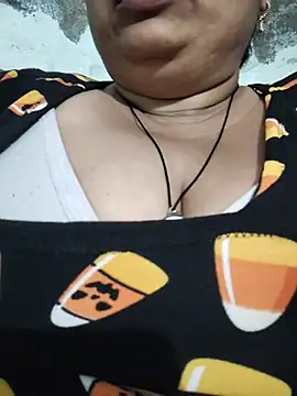 Hot_indian_Milf - Pussy Show