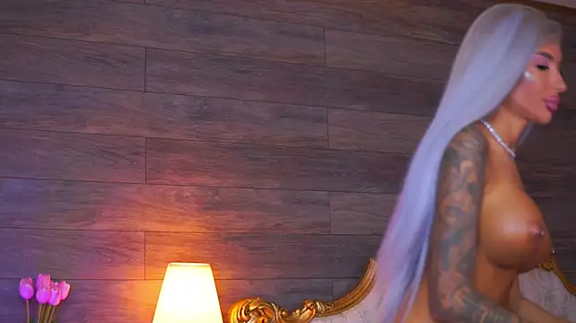 Juicy_Jessye - dildo fuck missionary